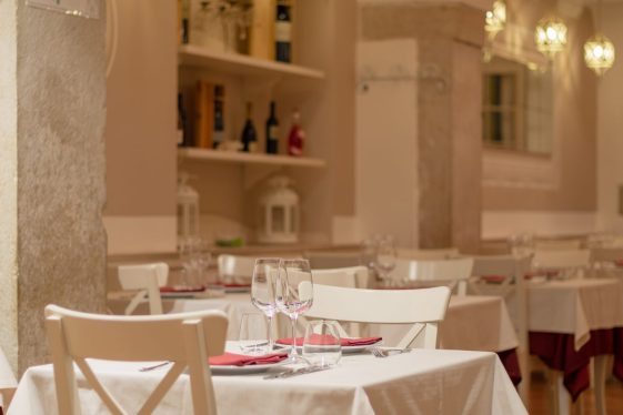 ristorante pesce trani osteria veronique coppia tavolo